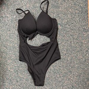 Shade & Shore 34C Black One-Piece Swimsuit (never worn)